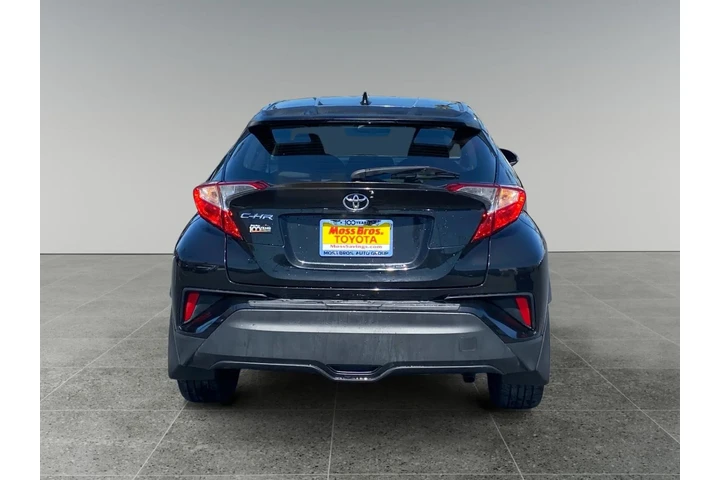 $19861 : Toyota C-HR 2018 XLE 4dr Cro image 4