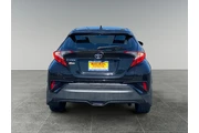 $19861 : Toyota C-HR 2018 XLE 4dr Cro thumbnail