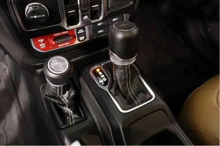 $37743 : Jeep Gladiator 2023 4x4 Rubi image 8