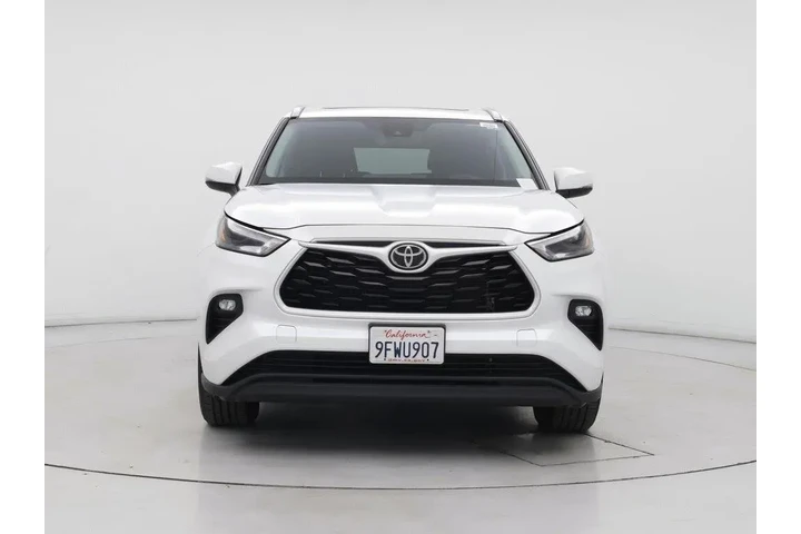 $35998 : Toyota Highlander 2023 XLE 4 image 5