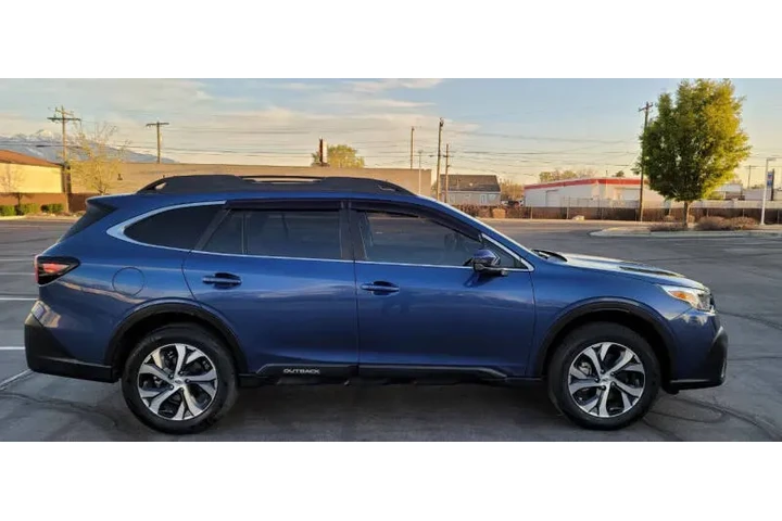 $22700 : 2022 Outback Limited image 10