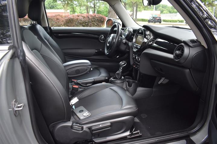 2015 Hardtop 2 Door Cooper image 5