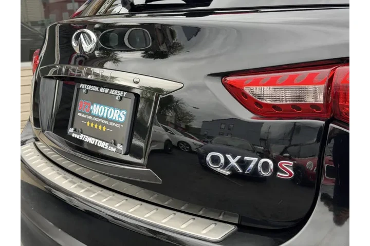 $17699 : 2017 QX70 image 9