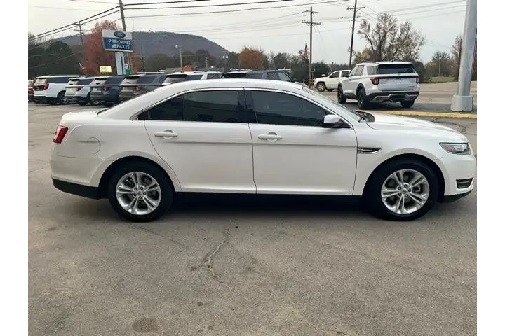 $15515 : Ford Taurus 2016 SEL 4dr Sed image 10