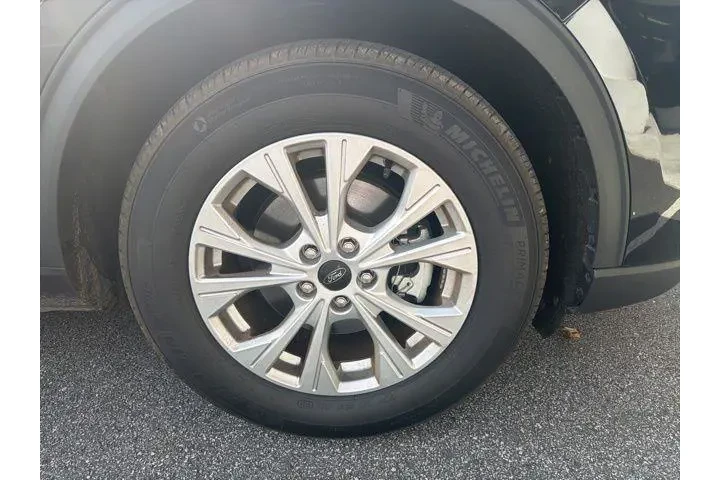 $24039 : Ford Escape 2023 Active 4dr image 2