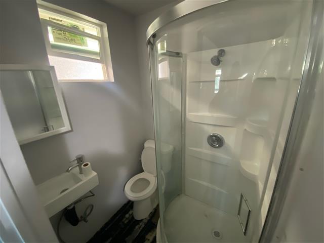 $750 : Se renta cuarto con baño está image 3