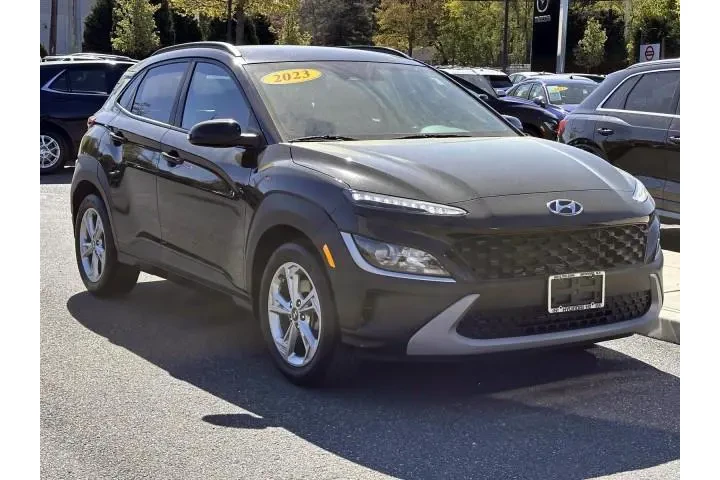 $18999 : Hyundai KONA 2023 AWD SEL 4d image 5