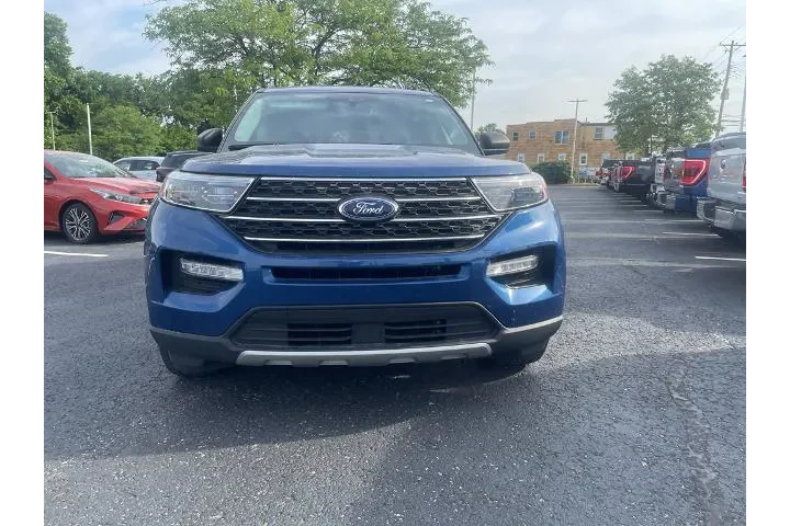 $31025 : Ford Explorer 2023 AWD XLT 4 image 3