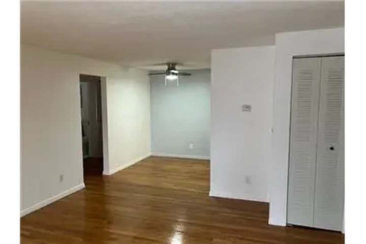 $2150 : Rental property with 1 bedro image 1