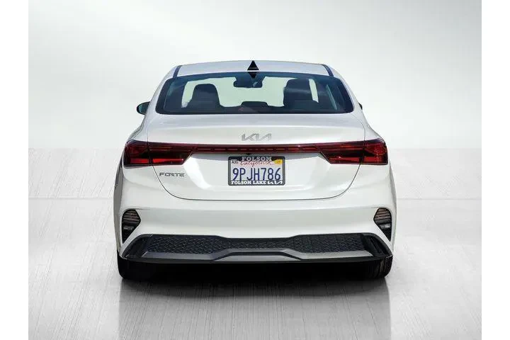 $17936 : Kia Forte 2024 LX 4dr Sedan image 5