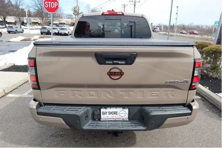 $34236 : Nissan Frontier 2023 4x4 PRO image 6
