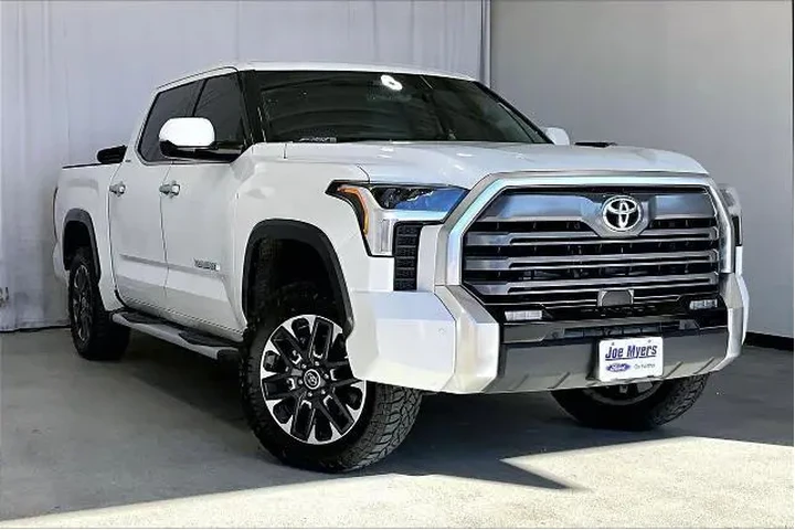 $38281 : Toyota Tundra 2022 4x4 Limit image 1