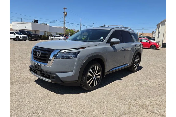 $39395 : Nissan Pathfinder 2024 Plati image 6