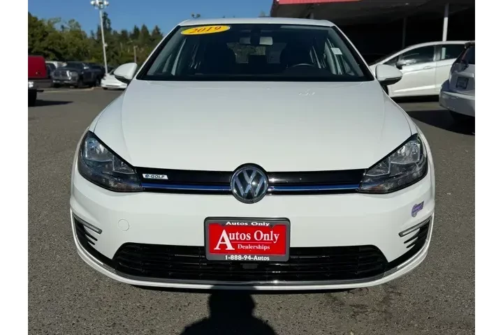 $12999 : Volkswagen e-Golf 2019 SE 4d image 2