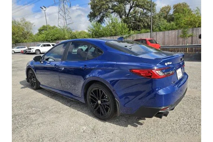$27500 : Toyota Camry 2025 SE 4dr Sed image 5