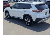 $26999 : Nissan Rogue 2022 Platinum 4 thumbnail
