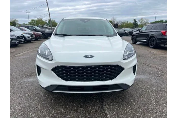 $22251 : Ford Escape 2022 AWD SE 4dr image 2