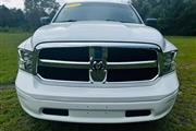 $19900 : 2020 RAM 1500 CLASSIC CREW CAB thumbnail