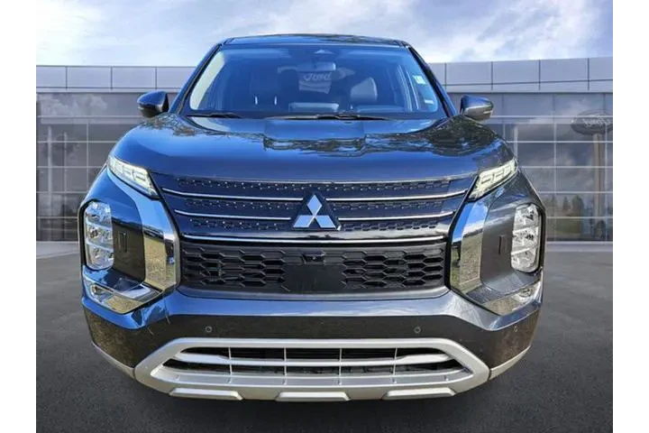 $24544 : Mitsubishi Outlander 2024 AW image 3