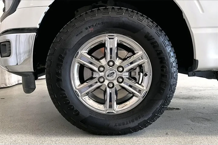 $39991 : Ford F-150 2025 4x4 XLT 4dr image 8