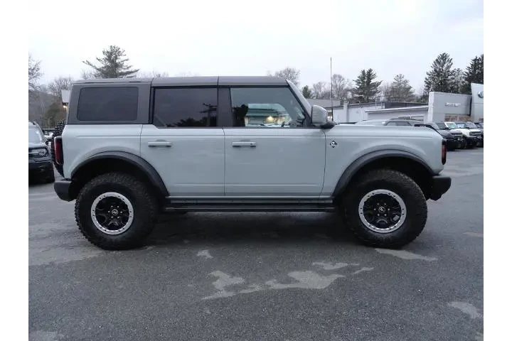 $39999 : Ford Bronco 2023 4x4 Outer B image 4