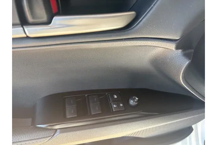 $35165 : Toyota Camry 2025 XSE 4dr Se image 7