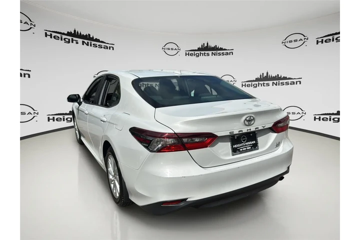 $22990 : Toyota Camry 2023 AWD LE 4dr image 3