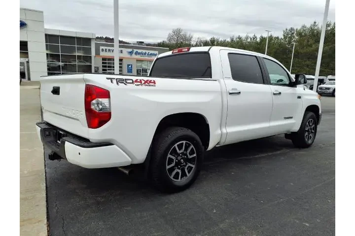 $31995 : Toyota Tundra 2017 4x4 Limit image 3