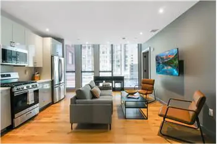 $5300 : Rental property with 5 bedro image 5