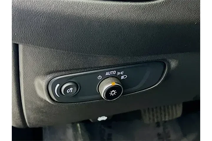 $23500 : Chevrolet Equinox 2024 RS 4d image 10