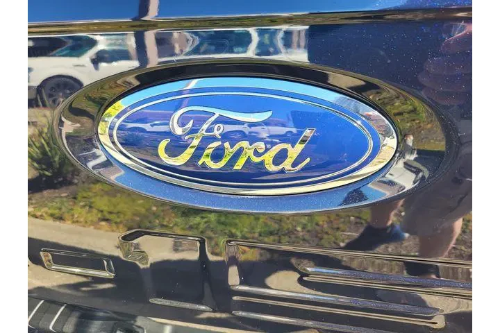 $32032 : Ford F-150 2021 4x2 XLT 4dr image 7