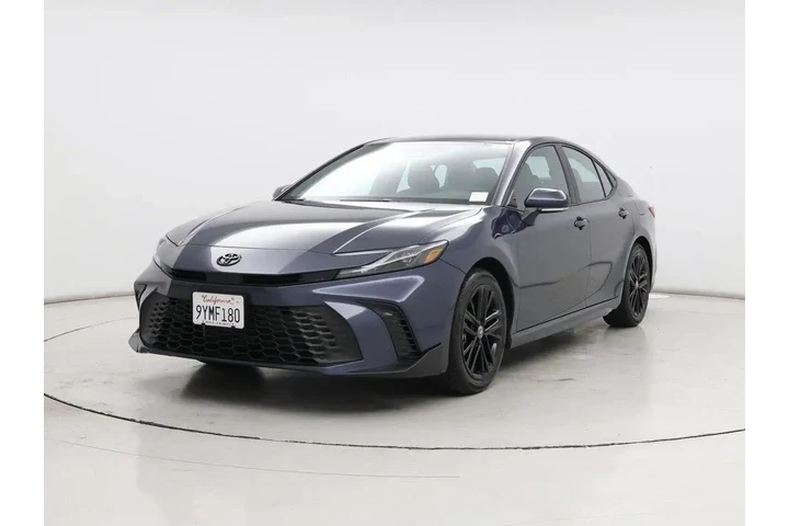 $34998 : Toyota Camry 2026 SE 4dr Sed image 4