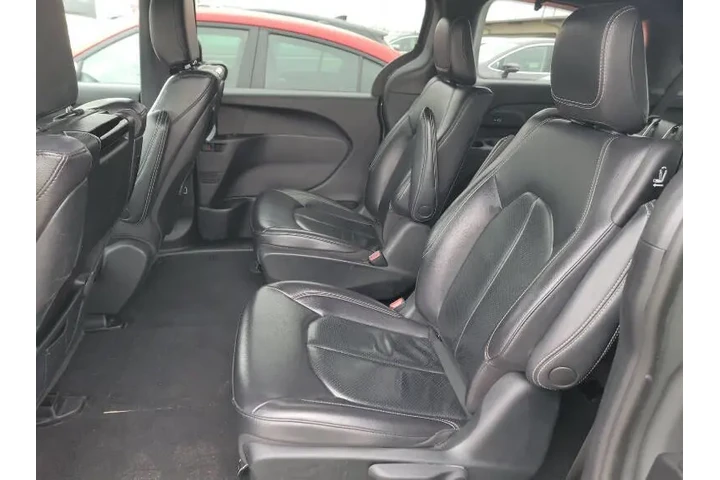 2022 Pacifica Hybrid Touring L image 8