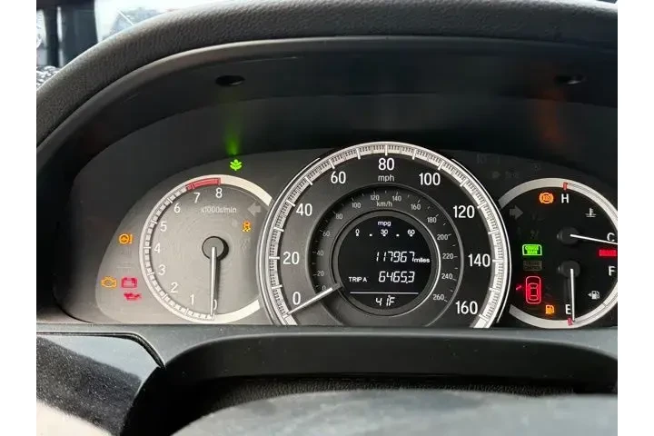 $13971 : Honda Accord 2017 LX 4dr Sed image 5