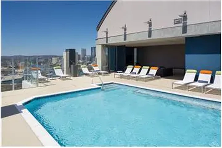 $2372 : Rental property with 1 bedro image 7