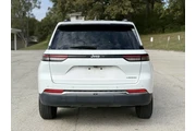 $24999 : 2024 Grand Cherokee Laredo thumbnail