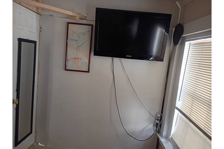 $600 : HABITACION EN CASA CENTRICA image 2