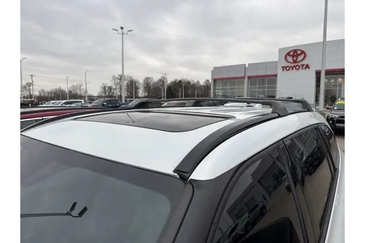 $38938 : Toyota Highlander 2022 AWD X image 3