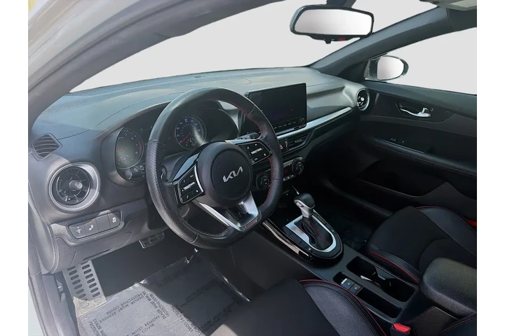 $17182 : Kia Forte 2023 GT 4dr Sedan image 7