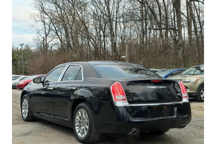 $10550 : 2014 300 C image 6