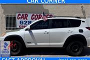 $9499 : 2011 RAV4 4WD V6 $2498 DOWN* thumbnail