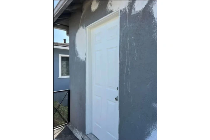 Exterior, Interior, Cabinet image 6