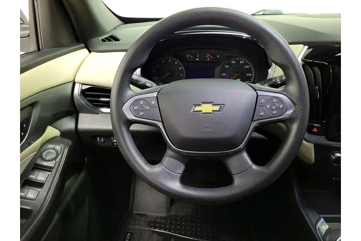 $25998 : Chevrolet Traverse 2022 LS 4 image 10