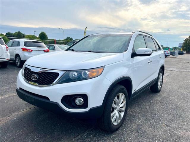 $7495 : 2011 Sorento LX image 1