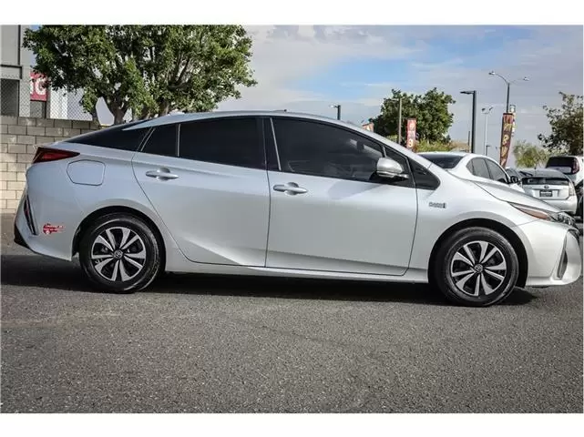 $18995 : 2017 Prius Prime Premium image 1