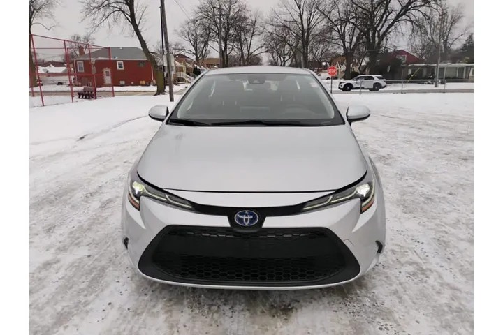 $16995 : 2021 Corolla Hybrid LE image 3