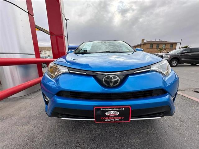 $23995 : Pre-Owned 2018 RAV4 XLE Sport image 9