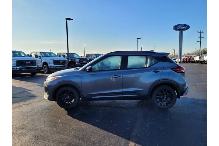 $19295 : Nissan Kicks 2022 SR 4dr Cro image 7