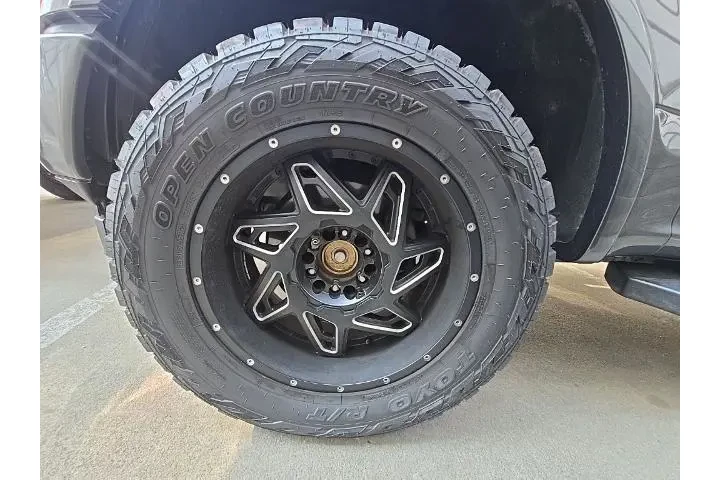 $30700 : Ford F-150 2018 4x4 Lariat 4 image 8