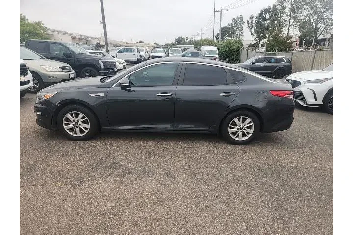 $8881 : Kia Optima 2016 LX 4dr Sedan image 10